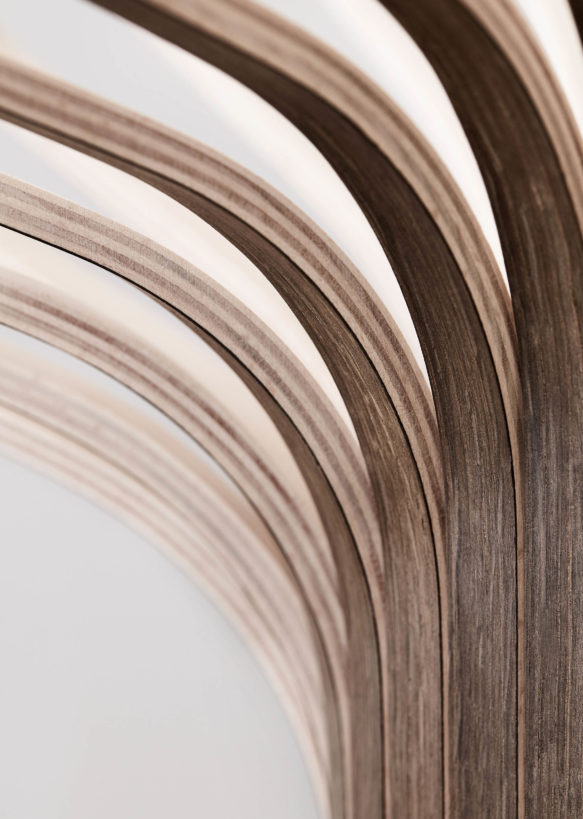 Diva_smoked_oak_closeup-Northern_photo_Chris_Tonnesen-Low-res-583x819