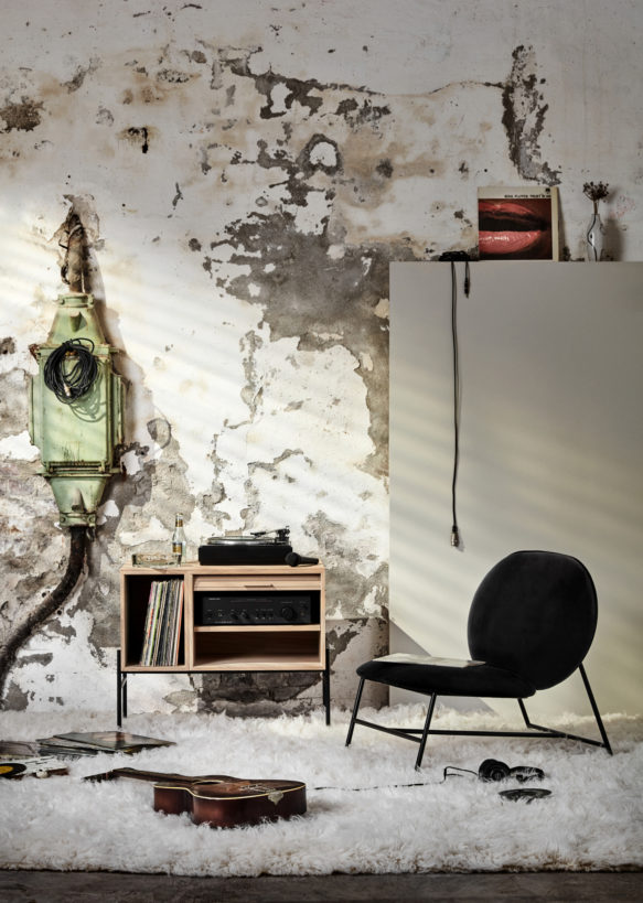 Hifive_and_Oblong_lounge-Northern_Photo_Chris_-Tonnesen-Low-res-583x819